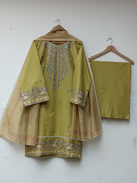 MOJEEB UC (OLIVE)