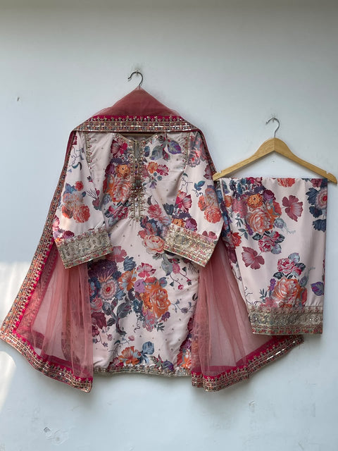 MOMAL (BEIGE)