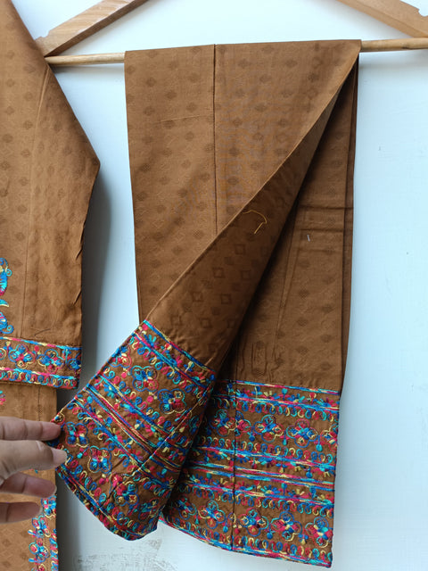 MULTI TANKA (BROWN)