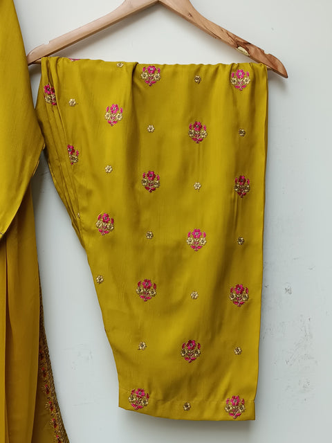 MUMINA (MUSTARD)