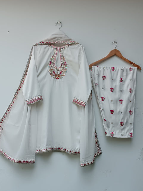 MUMINA (OFF WHITE)