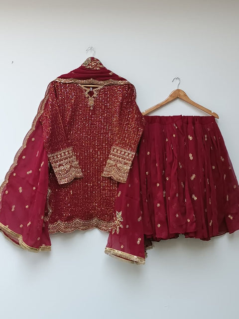 MUNEEZA (MAROON)