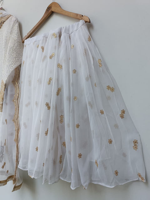 MUNEEZA (OFF WHITE)