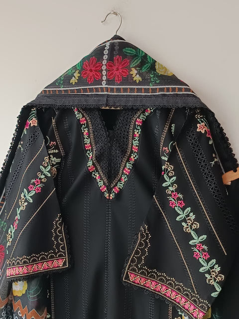MUZNA (BLACK)