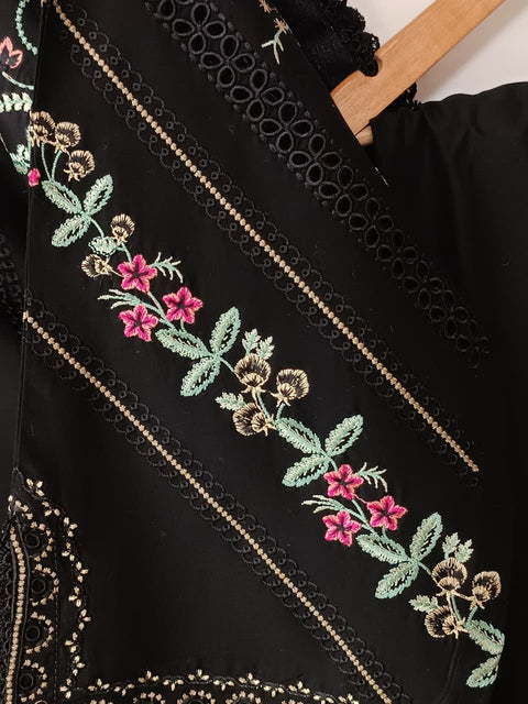MUZNA (BLACK)