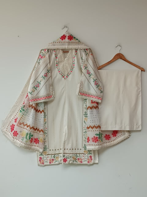 MUZNA (IVORY)