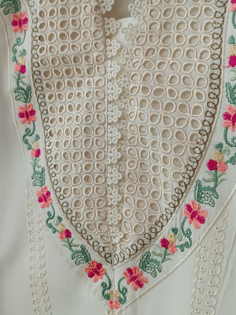 MUZNA (IVORY)