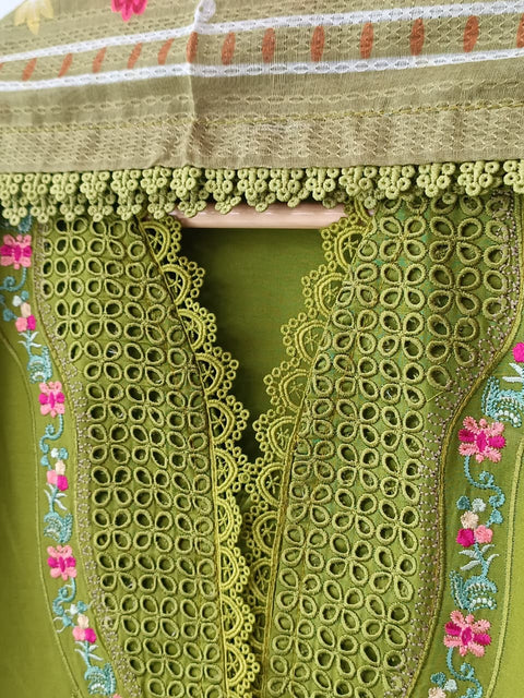 MUZNA (MEHNDI)