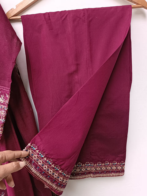 NABILA KHADI (MAROON)