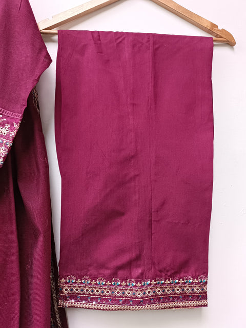 NABILA KHADI (MAROON)