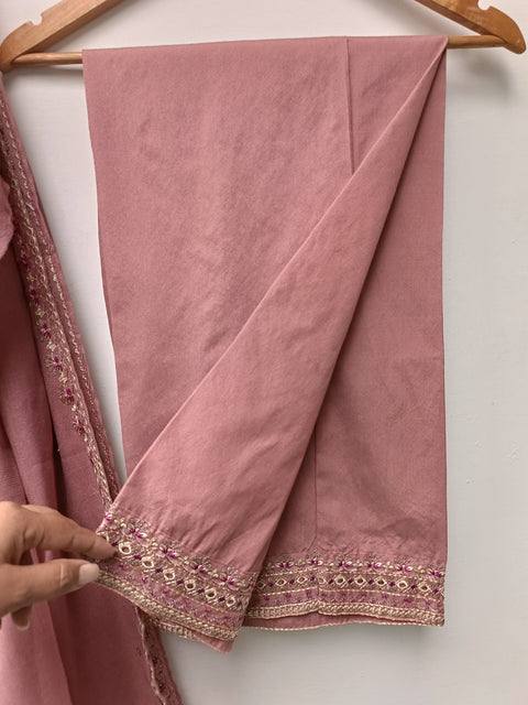 NABILA KHADI (TEA PINK)