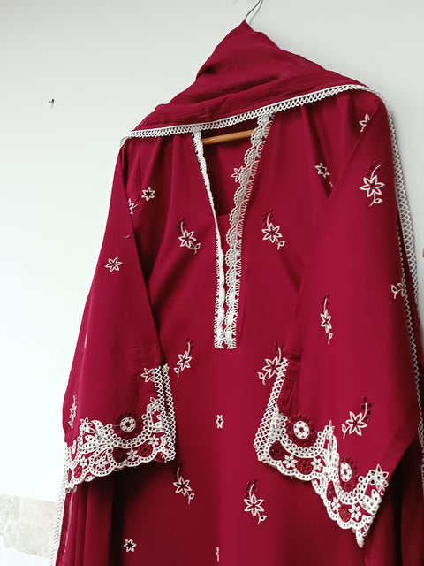 NAILA (MAROON)