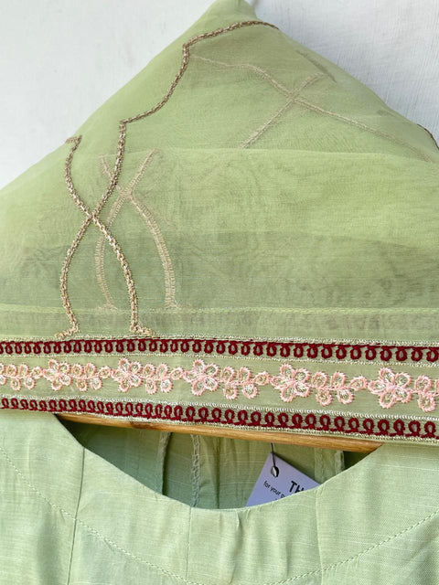 NAIN TARA (PISTA)