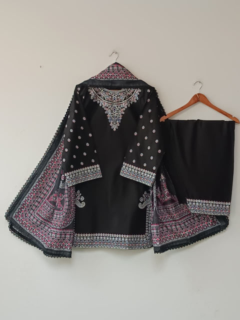 NEELO (BLACK)