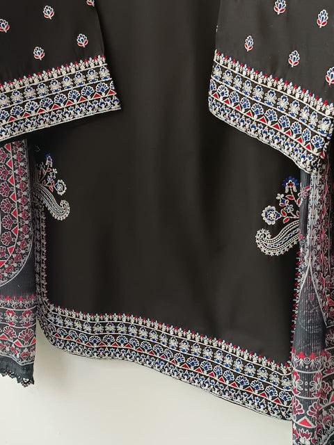NEELO (BLACK)