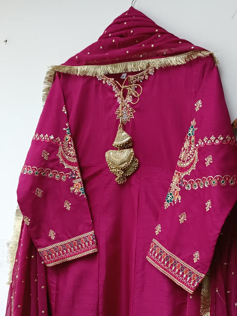 NEW PARWANA (GARNET)