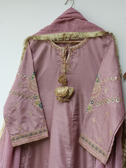 NEW PARWANA (TEA PINK)