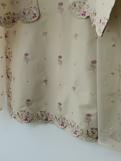 NISHAT (BEIGE)