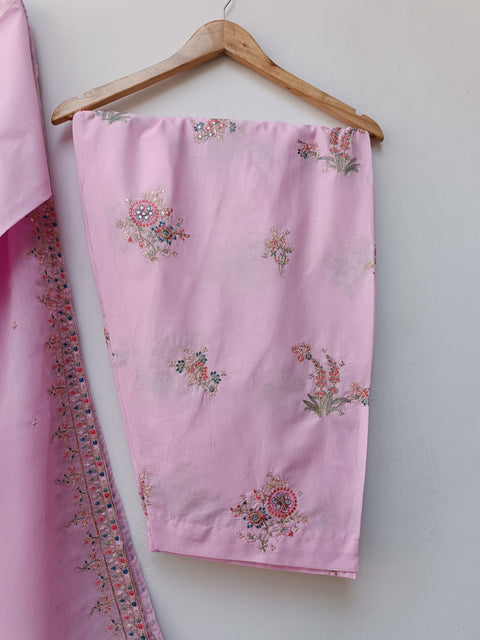 NOMENZA (B PINK)