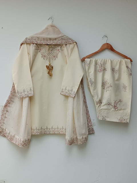 NOMENZA FARSHI (CREAM)