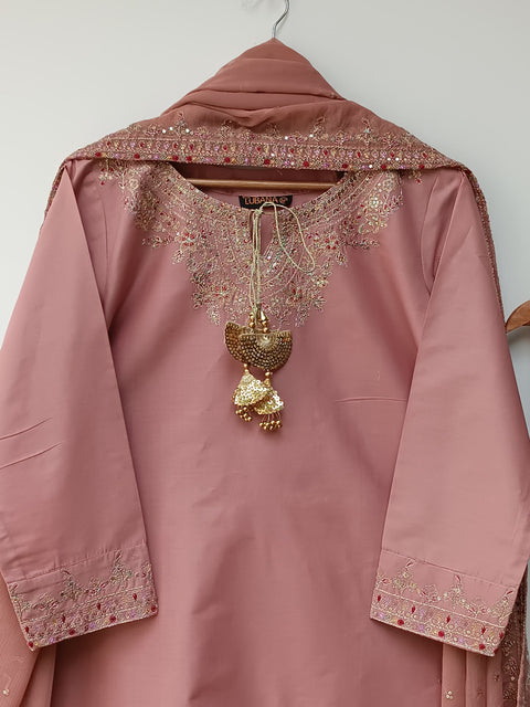 NOMENZA FARSHI (TEA PINK)