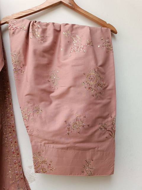 NOMENZA FARSHI (TEA PINK)