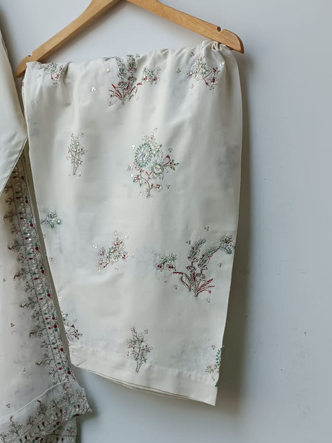 NOMENZA (IVORY)
