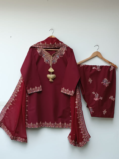 NOMENZA (MAROON)