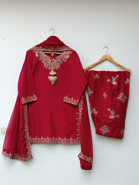 NOMENZA (MAROON)