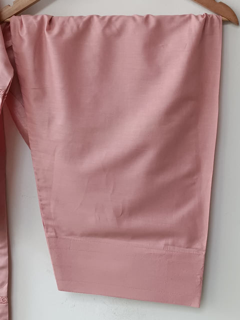 NOOR FARSHI (POWDER PINK)