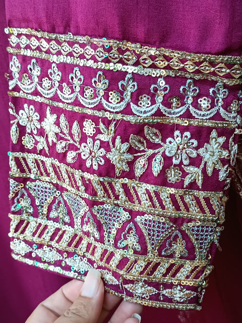 NOORA (GARNET)