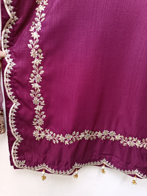 NOORA (GARNET)