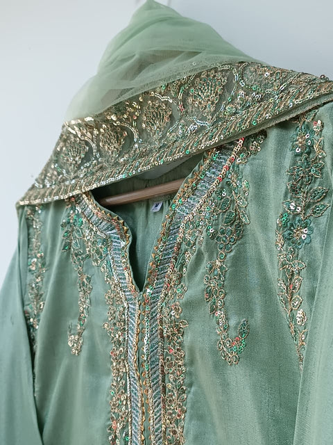 NOORA (PISTA)