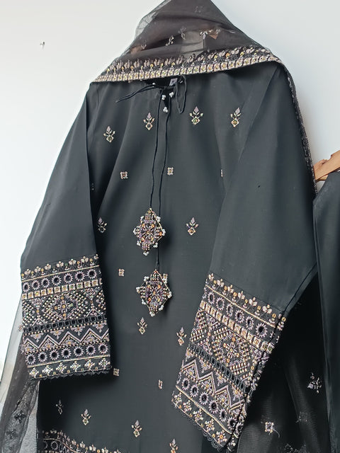 ONAIZA 2 (BLACK)