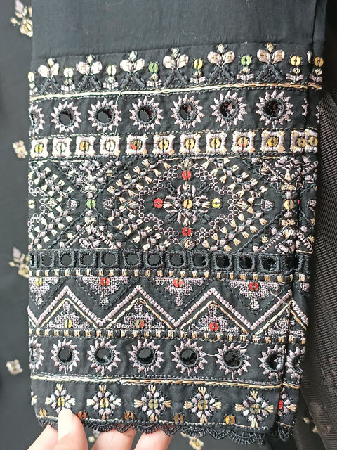 ONAIZA 2 (BLACK)