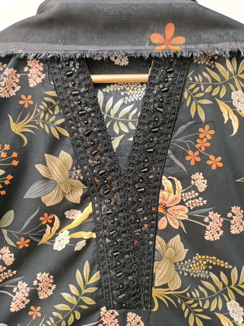 PARBAT 1 (BLACK)