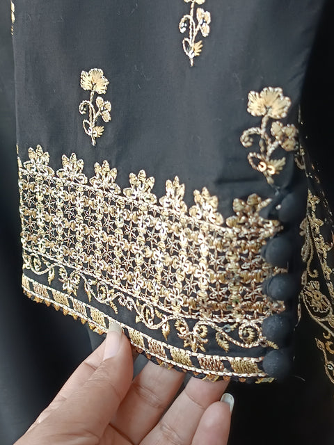 PARWANA (BLACK)