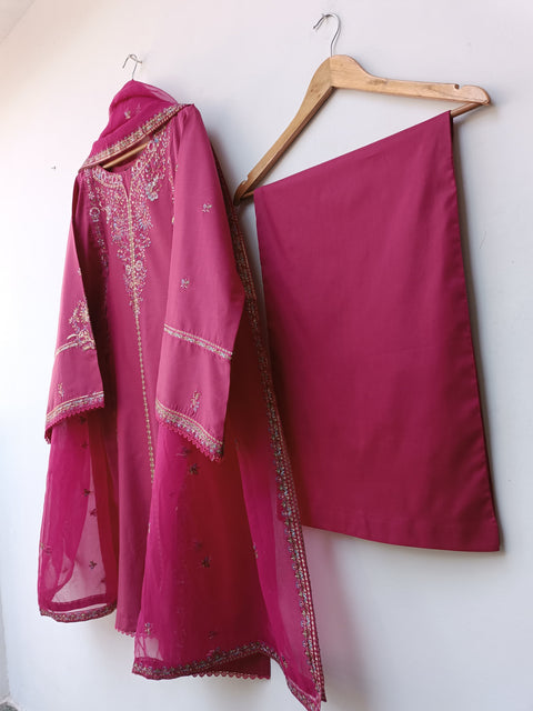 POONAM (REDDISH PINK)
