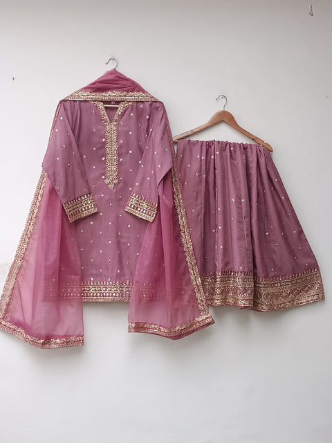 PREET (MAUVE)