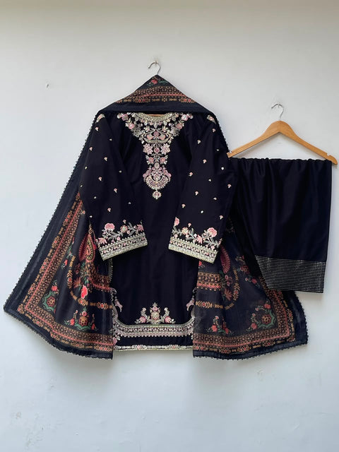 RADIKA (BLACK)