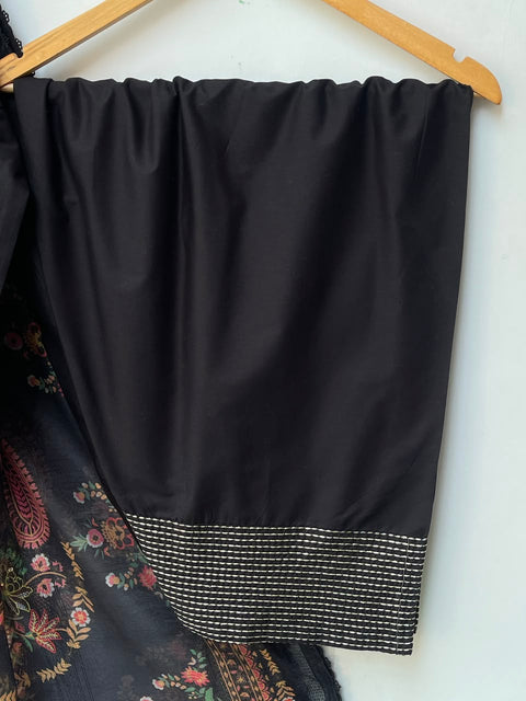 RADIKA (BLACK)