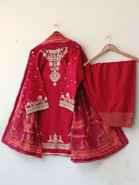 RADIKA (RED)