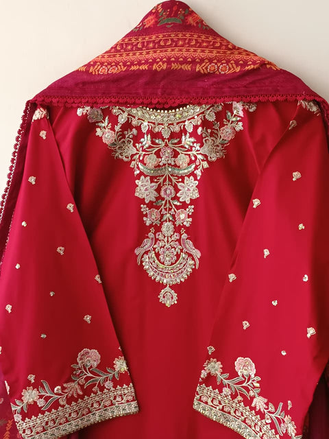 RADIKA (RED)
