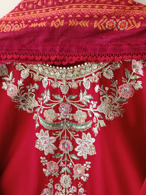 RADIKA (RED)