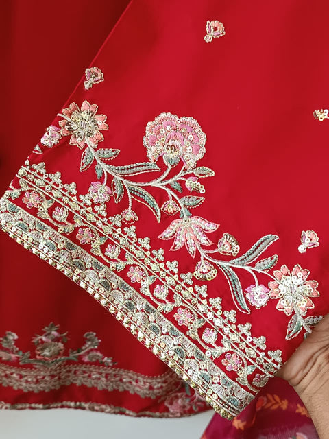 RADIKA (RED)
