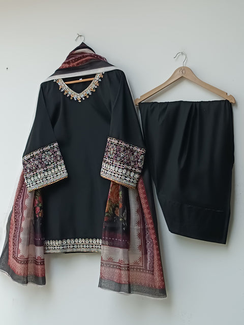 RAEESA (BLACK)