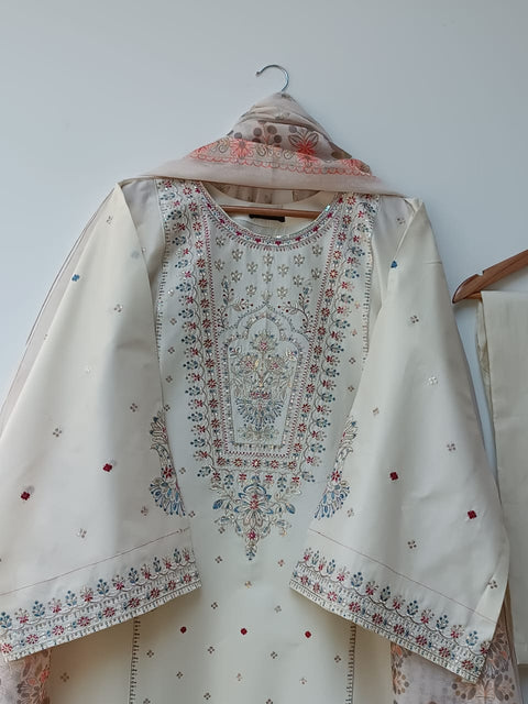 RAHA UC (IVORY)