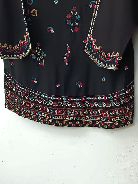 RAHI (BLACK)