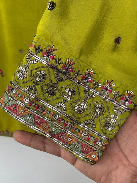RAMZA R.S (MEHNDI)