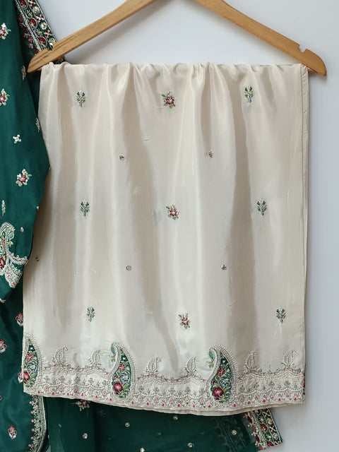 RANIA (BEIGE & GREEN)